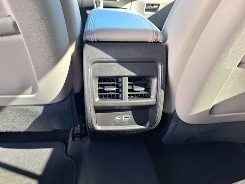 Used 2019 Cadillac XT4 Luxury image 10