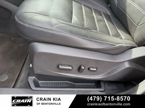 Used 2017 Ford Escape Titanium image 12