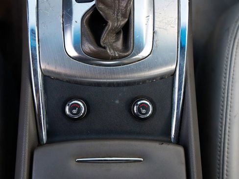 Used 2012 INFINITI G37 Journey w/ Premium Pkg image 36