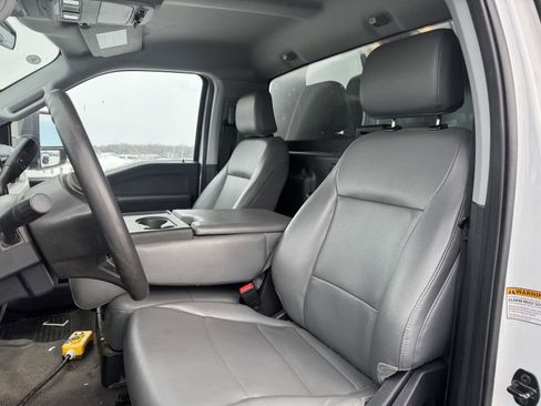 Used 2024 Ford F350 XL w/ Snow Plow Prep Package image 8
