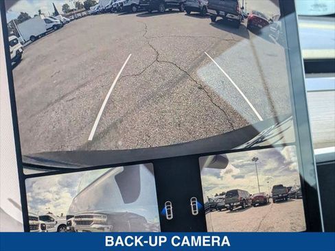 Used 2023 Tesla Model 3 Standard Range image 17