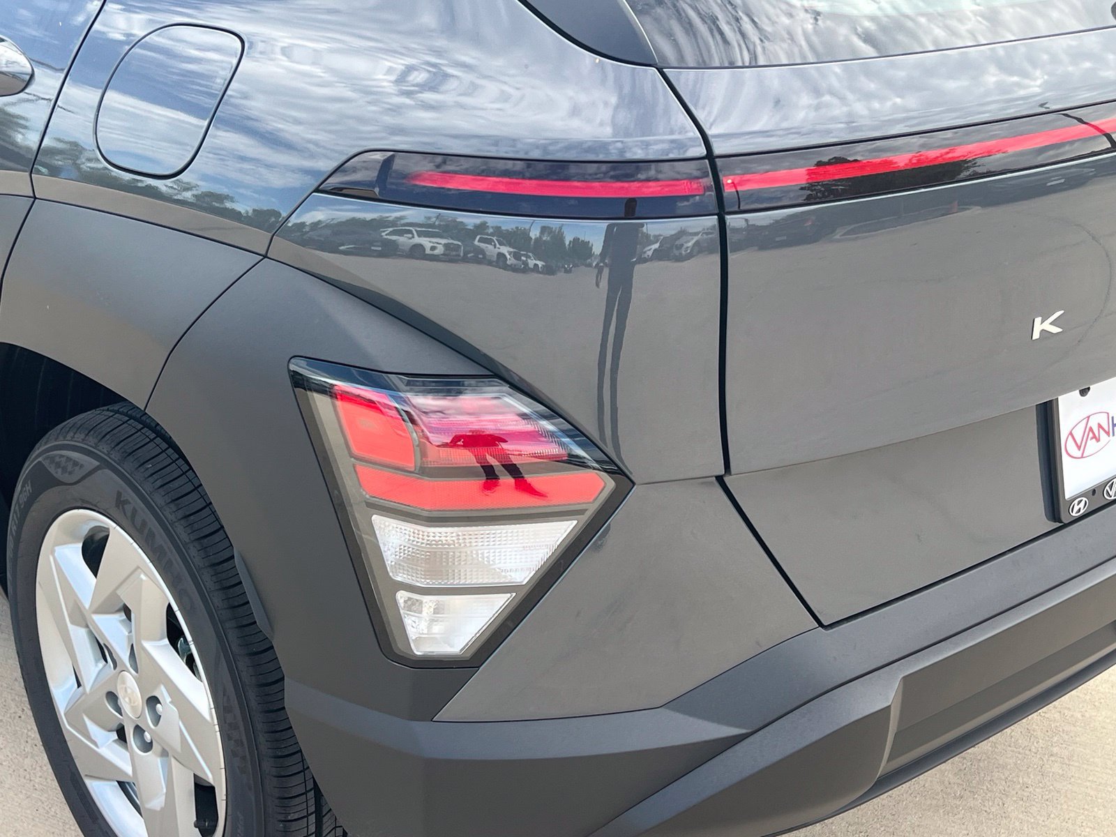 New 2027 Hyundai Kona SE FWD image 12