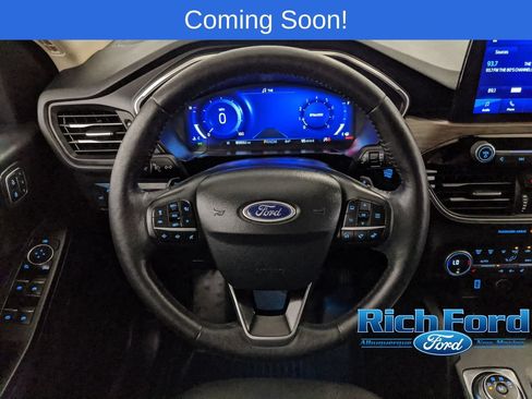 Used 2020 Ford Escape Titanium w/ Titanium Premium Package 2.0 AWD/4WD image 10