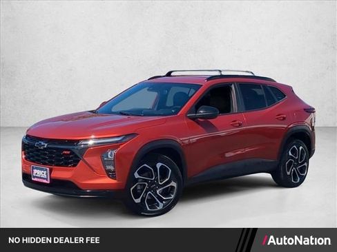 Used 2024 Chevrolet Trax RS w/ Driver Confidence Package FWD image 1