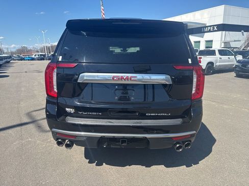Used 2021 GMC Yukon XL Denali image 4