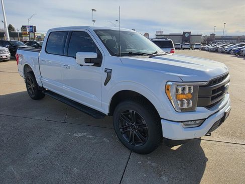 Used 2022 Ford F150 Lariat image 3