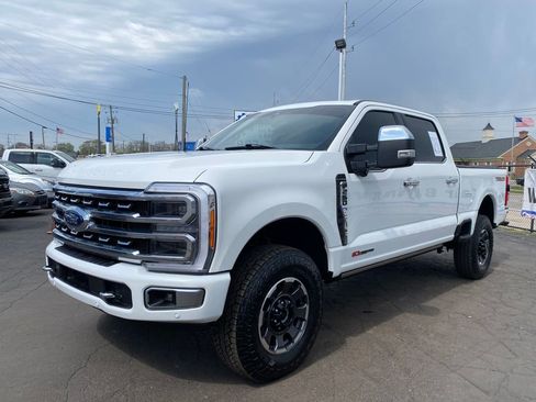 Used 2023 Ford F250 Platinum w/ Tremor Off-Road Package AWD/4WD image 8