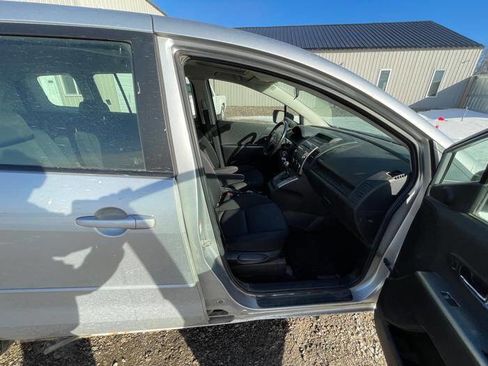 Used 2008 MAZDA MAZDA5 Touring image 28