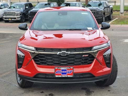 New 2026 Chevrolet Trax RS w/ Driver Confidence Package image 2