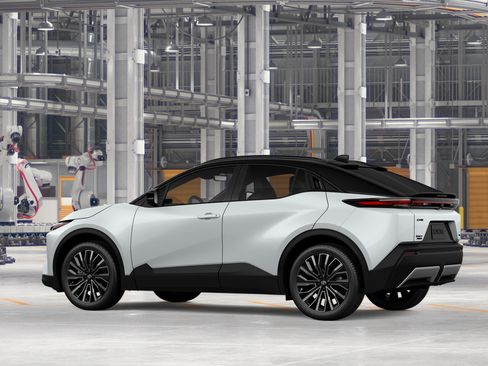 New 2026 Toyota C-HR AWD/4WD image 5