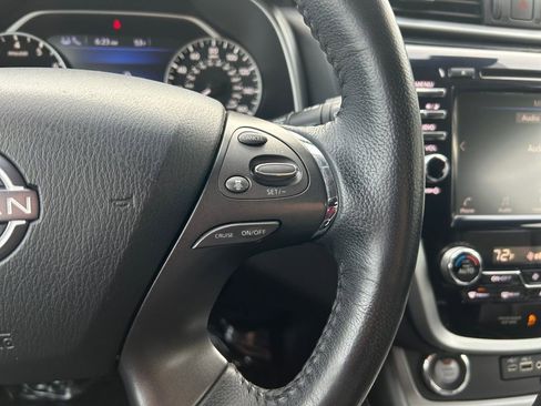 Used 2023 Nissan Murano SV image 18