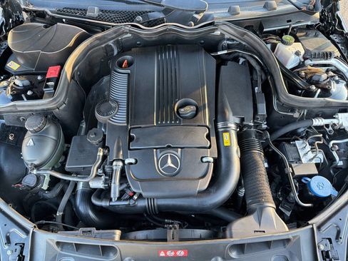 Used 2013 Mercedes-Benz C 250 Sedan image 10