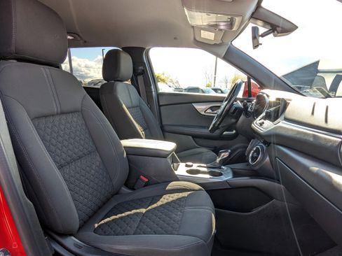 Used 2019 Chevrolet Blazer LT image 8