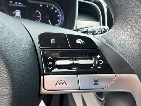 Used 2022 Hyundai Tucson SEL FWD image 9