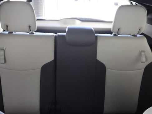 Used 2022 Toyota Sienna XSE image 16