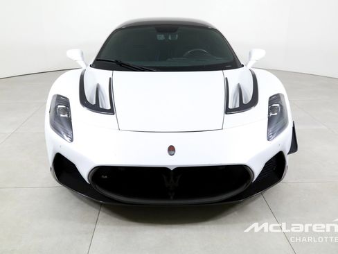 Used 2022 Maserati MC20 Coupe image 4