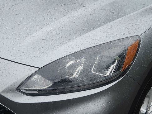Used 2022 Ford Escape SE AWD/4WD image 9