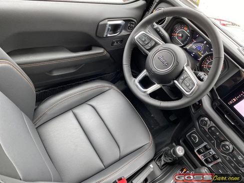 New 2026 Jeep Wrangler Unlimited Sahara AWD/4WD image 22