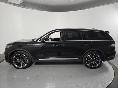 New 2026 Lincoln Aviator Reserve AWD/4WD image 8