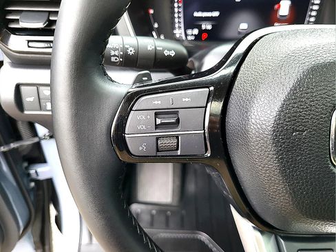 Used 2024 Honda Pilot Elite image 20