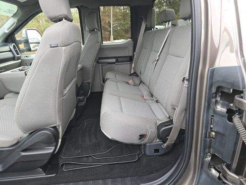 Used 2019 Ford F350 XLT image 5