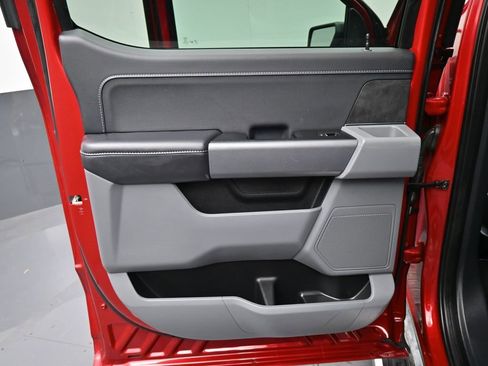 Used 2025 Ford F150 XLT w/ Equipment Group 301A Standard image 8