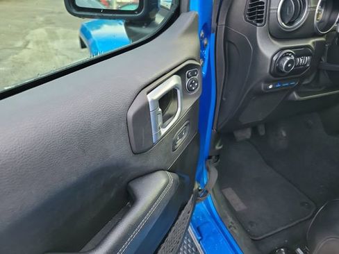 Used 2021 Jeep Wrangler Unlimited Sahara w/ Cold Weather Group image 11