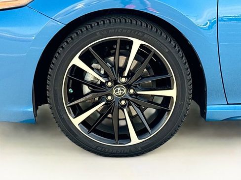 Used 2018 Toyota Camry XSE FWD image 29