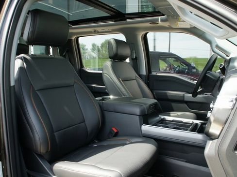 New 2025 Ford F250 Lariat w/ Lariat Ultimate Package image 44