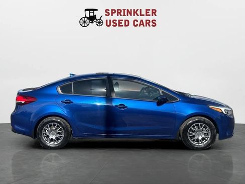 Used 2017 Kia Forte LX FWD image 3