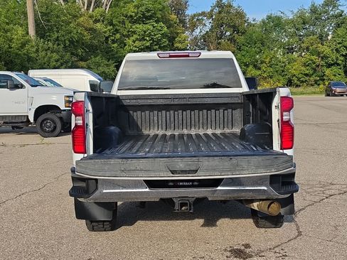Used 2023 Chevrolet Silverado 2500 LT AWD/4WD image 10