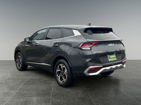 Used 2024 Kia Sportage LX image 5
