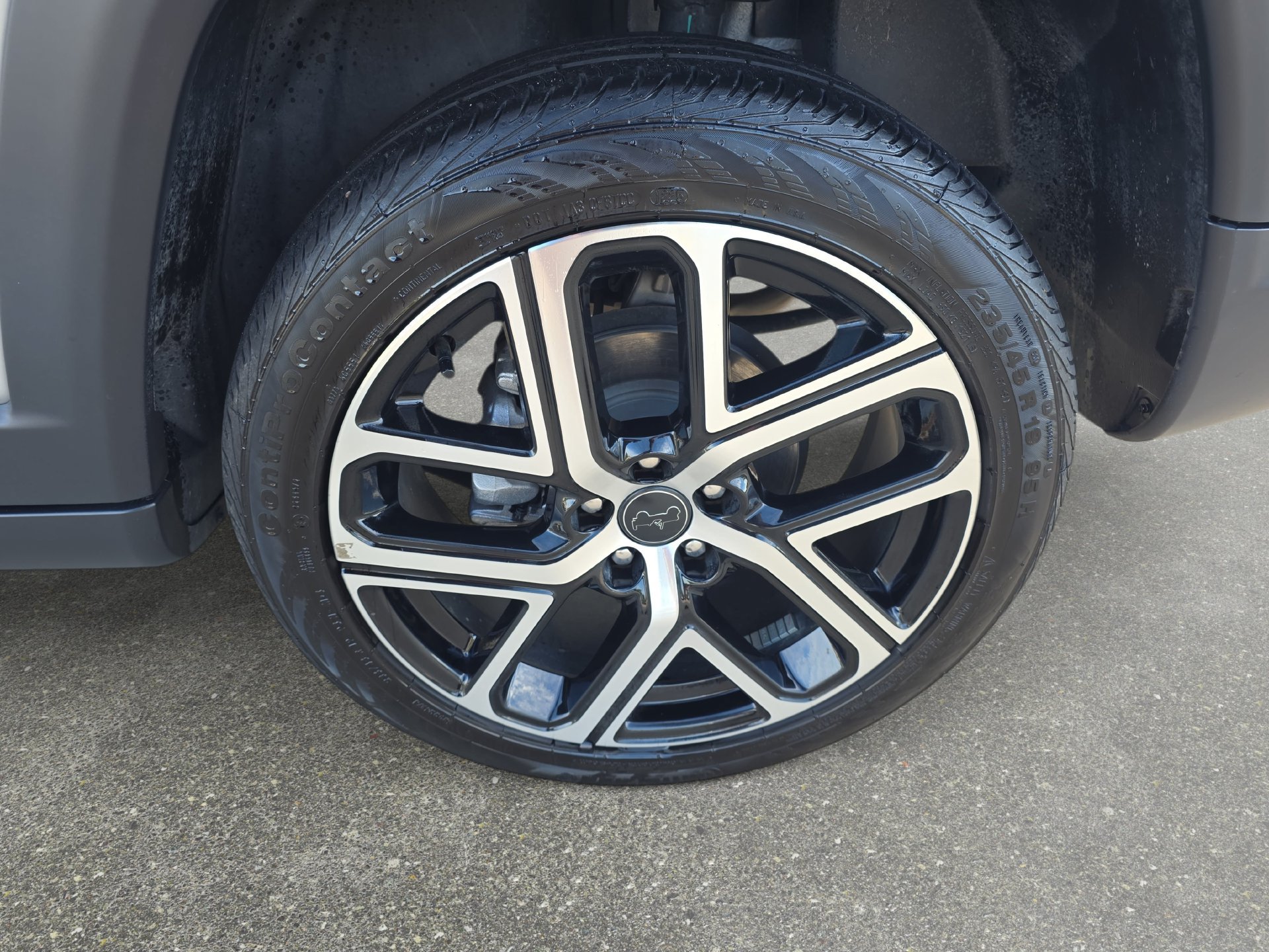 Used 2025 Jeep Compass Limited AWD/4WD image 30