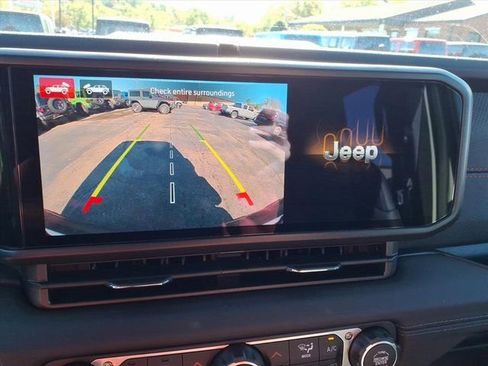 New 2026 Jeep Wrangler Unlimited Rubicon w/ Technology Group image 17