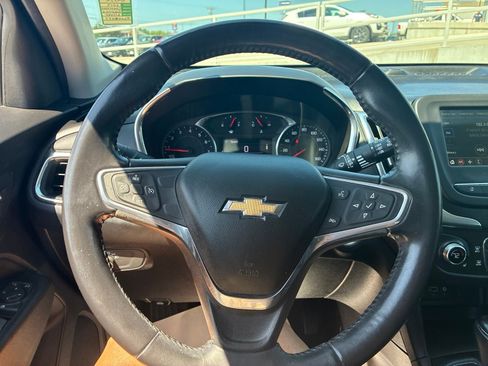 Used 2019 Chevrolet Equinox LT AWD/4WD image 25