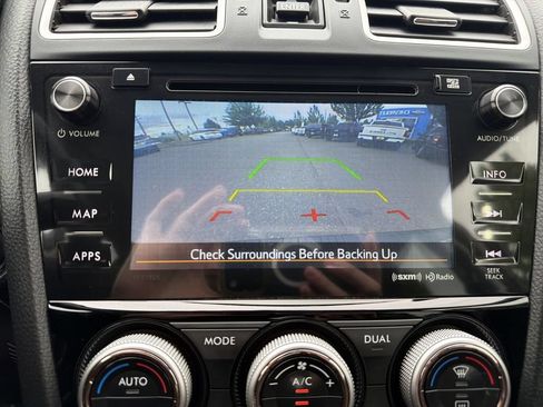 Used 2017 Subaru Forester 2.5i Touring AWD/4WD image 16