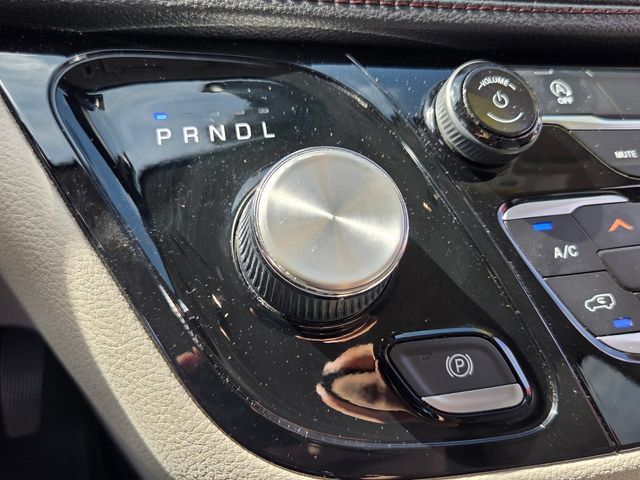 Used 2019 Chrysler Pacifica Limited FWD image 26