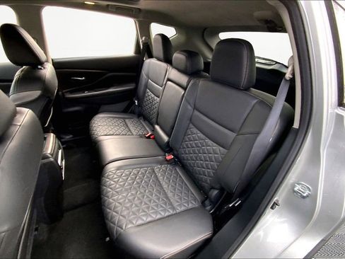 Used 2023 Nissan Murano Platinum w/ Cargo Package image 16