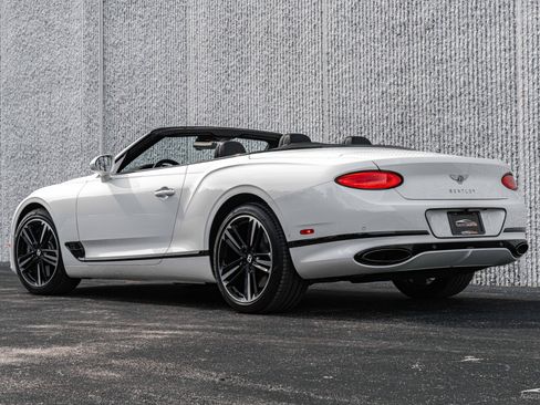 Used 2020 Bentley Continental GT AWD/4WD image 26