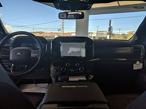 New 2025 Ford F150 Lariat w/ Equipment Group 501A Mid image 17