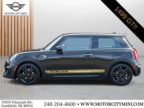 Used 2021 MINI Cooper 2-Door Hardtop image 7