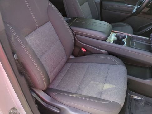 Used 2025 GMC Acadia Elevation image 22