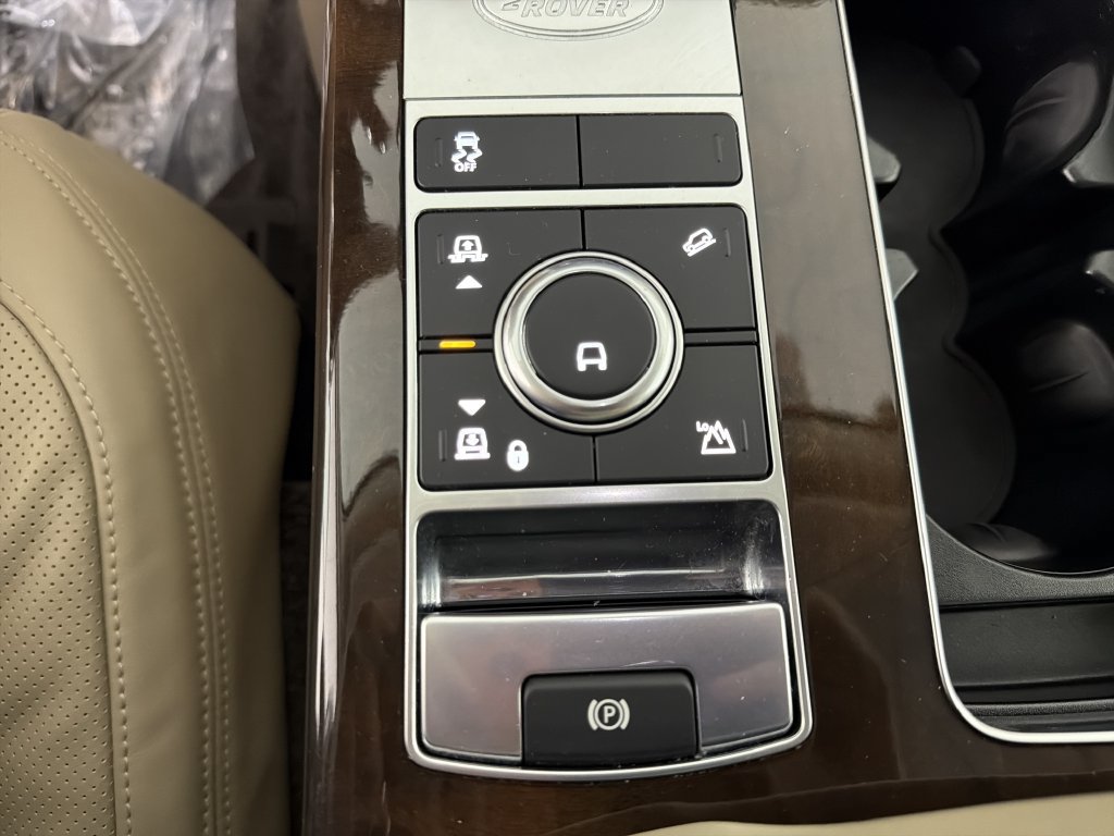 Certified 2021 Land Rover Range Rover Westminster Edition AWD/4WD image 24