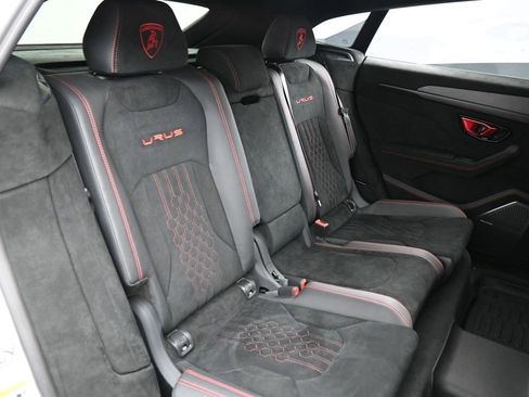 Used 2023 Lamborghini Urus Performante image 28