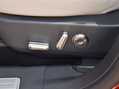 New 2026 Lincoln Nautilus Reserve w/ Jet Appearance Package AWD/4WD image 44