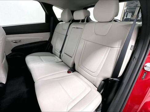 Used 2025 Hyundai Tucson SEL FWD image 32