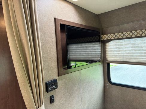 Used 2019 Mercedes-Benz Sprinter 170 image 33