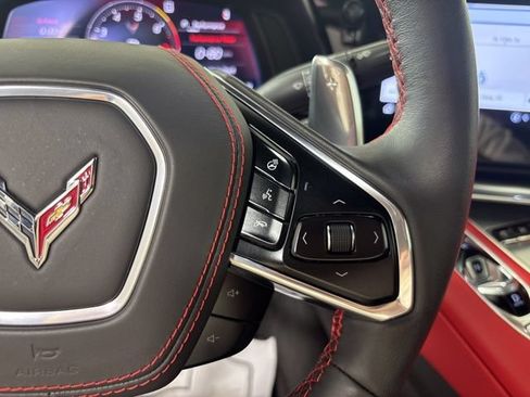 Used 2022 Chevrolet Corvette Stingray Premium Conv w/ Z51 Performance Package RWD image 9