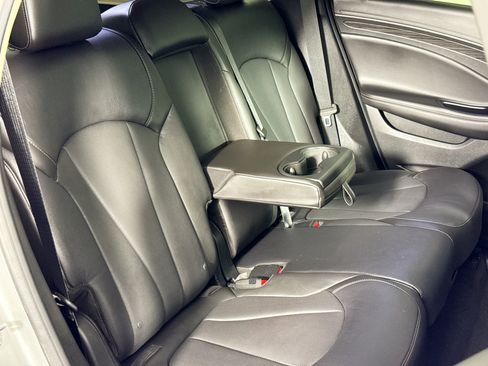 Used 2017 Buick Envision Essence image 42