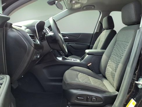 Used 2021 Chevrolet Equinox LT FWD image 2